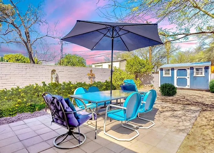 Holiday home Hawthorne Manor - 3bd In With Patio